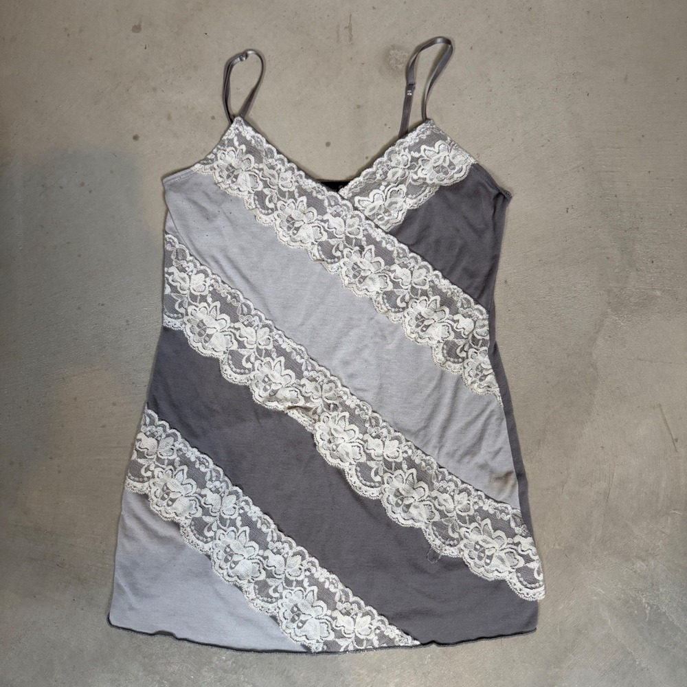 Volume One Juniors Grey Lace Diagonal Colorblock Camisole Tank Top Large Y2K
